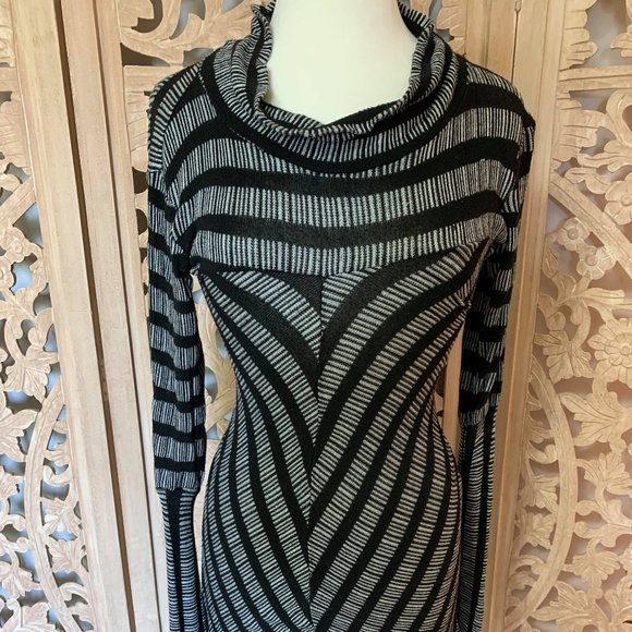 Love Culture Dresses & Skirts - Sexy Striped Bodycon Sweater Dress